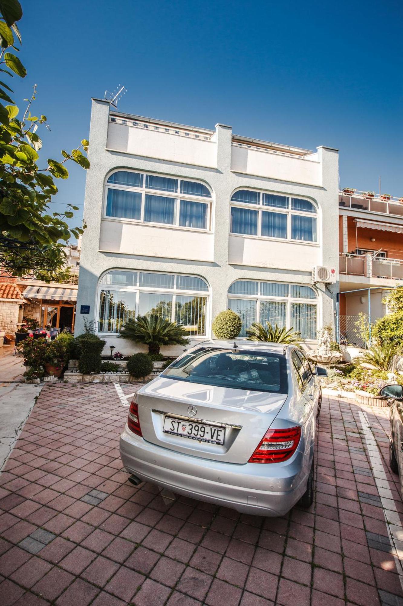 Guesthouse Rooms Split Ngoại thất bức ảnh